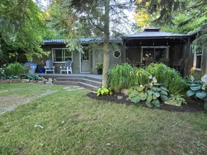 Greenlodge Cottage - Grand Bend, Ontario, Canada - Image 2