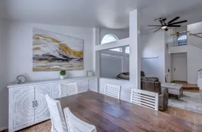 Charming 4-bedroom house w/Pool - Image 3
