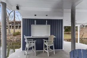 Lakefront Home w/dock near Bridgewater/Bars/Food - Image 2