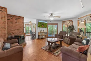 Lazy Bear Lodge | 12 Acre Fun Family Getaway - Image 2