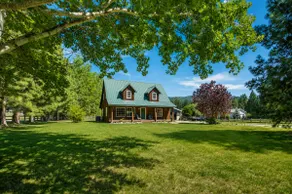 Farmhouse in Plain by NW Comfy Cabins - Image 3