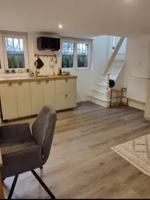 Beautiful studio - Image 2