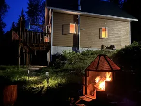 Le Louveteau Chalet / Hot Tub and Waterfront - Image 3