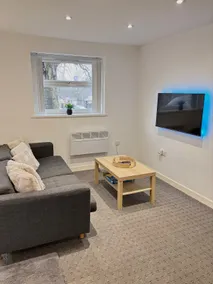 4BR Home w/En-suites | Parking | Near City Centre - Image 4