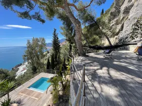Villa with a pool and view of Monaco - Image 3