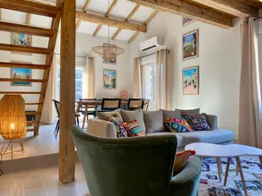 Holiday home with pool and nature in Provence - Image 4