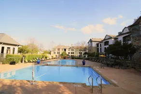 Charming 2 bedroom 2 bath apartment - Image 3