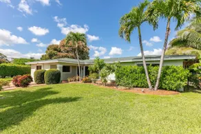 4 Bedroom Home w/ private heated Pool! - Image 2