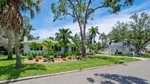 Luxe Remodel | Steps to River | Mins to Anna Maria - Image 3