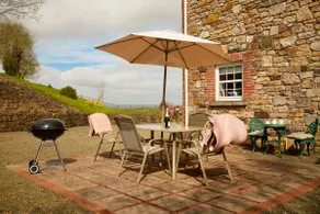 The Meath Hill Stone Lodge - Image 4