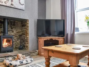 Cwmcarn Cottage - Image 3