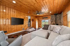 Charming Farmhouse Retreat - Image 5