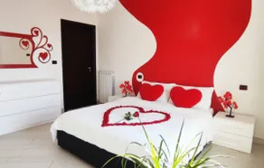 The Lovers' House with Jacuzzi - Image 3