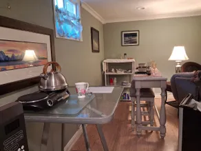 Work-Travel-Ready! Easy access, midtown, private. - Image 4