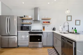 Walk to Beach, Chic Modern-Metro Vacay Home & Deck - Image 3