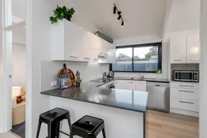 3BR Goodwood Home Showgrounds, Tram, Restaurants - Image 4