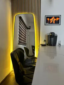Raven Smart Home| WiFi7|10 min Downtn & Airport| - Image 5