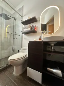 Raven Smart Home| WiFi7|10 min Downtn & Airport| - Image 4