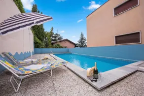 Familienorientiertes schönes Apartment mit Pool und Terrasse | Seeblick - Image 2