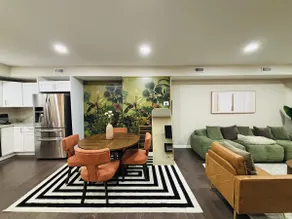 Getaway in Greater Navy Yard - 4BR/3BA -Sleeps 10+ - Image 4