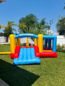 Open Concept modern ranch w/ bounce house included - Image 3