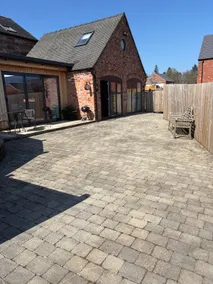 Honeyberry Cottage -PART OF ALTON COTTAGES - Image 2