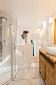 Duplex with Private Garden and View of Vieux-Lyon - Image 5