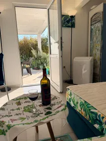 Laniakea small apartment in shared house - Image 5