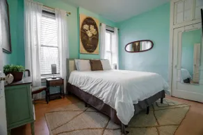 Classy Midtown 2BR, King Master - Image 2