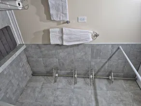 Whole basement apartment - Image 3