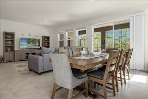 6 Bedrooms 5 Bathrooms Solterra 7664 Ol - Image 4