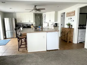Beach Front Home, Family-Friendly, 2 miles from Downtown Caseville. - Image 4
