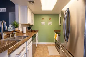 Cool & Quiet Pool Retreat Near JW Marriott - Image 4