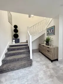Modern Cardiff Home - parking for up to 3 cars - Image 4
