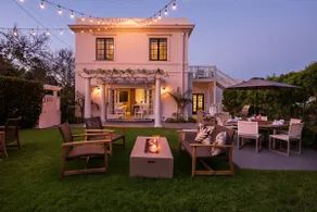 Coronado Crown Villas | Yard & Hot Tub - Image 3