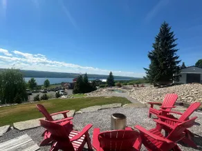 VRFLX Seneca View Villa | Walk to Wineries - Image 5