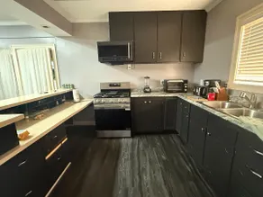Amazing 4 Huge Bedrooms - Truck & trailer Parking - Image 3