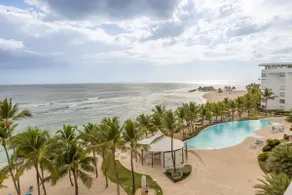 Beachfront | KingSizeBed | Pool & Jacuzzi - Image 2