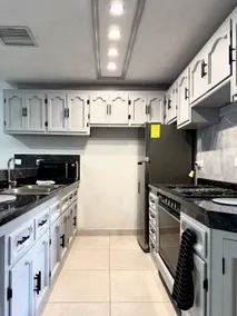 Ideal house: quiet location and super connected. - Image 2