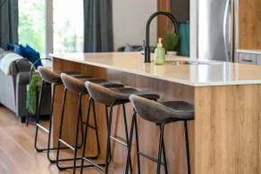 Sleeps 8 | Mins to 17 Ave | C Train | Golf - Image 3