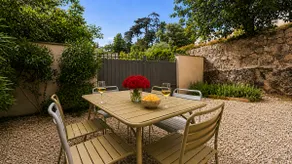 Air-conditioned 3-bedroom apartment • Terrace & Parking • Vienne - Image 2