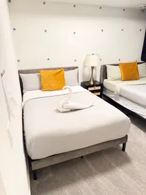 The Emerald Suite - 2 beds. 10mins to Downtown - Image 3