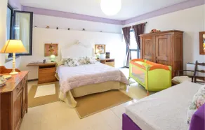 2 Bedroom Amazing Apartment In Cori - Image 4