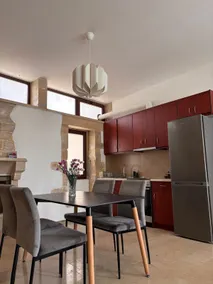 Georgia Apartments - Image 5