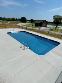 Cabin B by the Pond - King Bed - Swimming Pool - Image 2