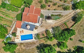 Holiday Home Pearl in Stone with Heated Pool - Image 4
