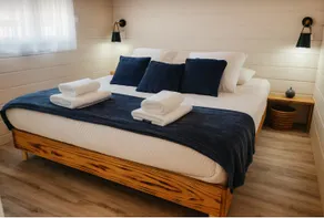 Blue Cottage – Hot Tub • Terrace • Nature 4/6 people - Image 2