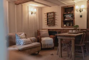 Cotswold Cottage near Soho Farmhouse & Daylesford - Image 4