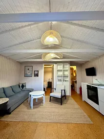 Cozy Cottage Near Reykjavík Hot Tub & Mtn Views - Image 2