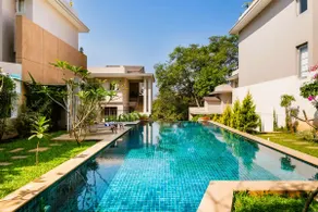 Hibiscus Oasis by Da Alohas - Image 5